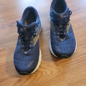 9.5 Men Brooks Adrenaline '19